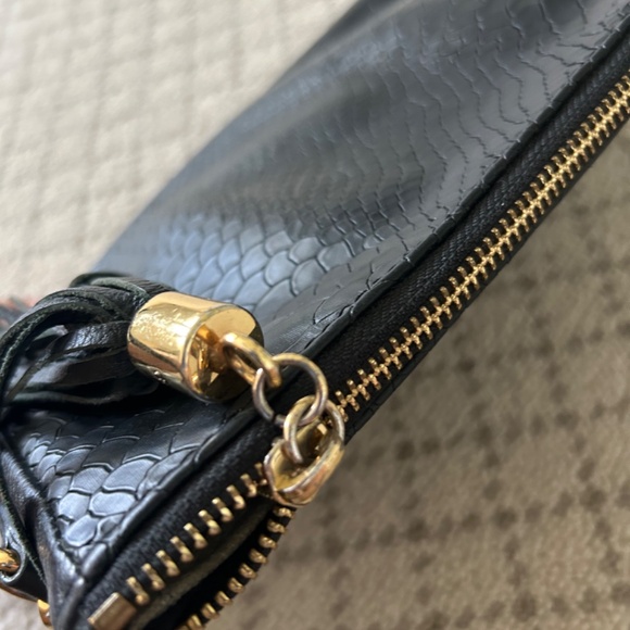 Gigi New York Chelsea Crossbody Bag - Picture 2 of 4